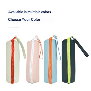 Sac de rangement personnalisé en silicone et nylon avec fermeture éclair - Design moderne et simple, imperméable, multi-usage pour étudiants, voyages et cosmétiques - Product Image 2