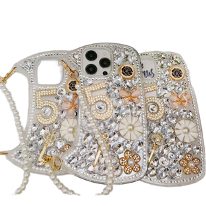 Luxe Bling Diamant Geluksnummer Handtas Mobiele Telefoon Hoes Voor Iphone 16 14 13 15 12 11 Pro Max Met Parel Polsbandje Case - Product Image 5
