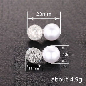 Boucles d'oreilles clous géométriques rondes pour femmes, design princesse perlé, accessoires d'oreille pour robe de soirée - Product Image 4