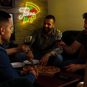 Dimmable <span class=keywords><strong>Pizza</strong></span> Slice Neon Light Sign 13.0*13.1 Art mural pour <span class=keywords><strong>Pizzeria</strong></span> Restaurant Cuisine Salle à manger <span class=keywords><strong>Man</strong></span> Cave Party Bedroom Sign - Product Image 4