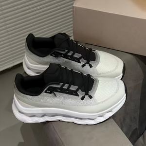 Chaussures de marche décontractées pour hommes, confortables et respirantes, de haute qualité, en mesh, antidérapantes, style sport, design tendance. - Product Image 2