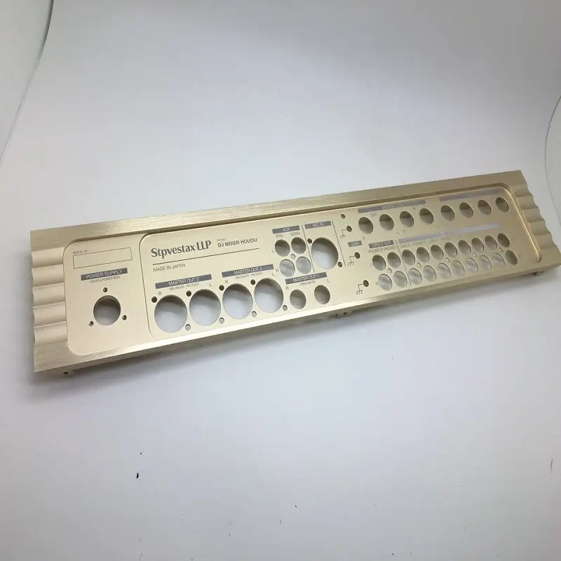 Faceplate Amplifier Audio HiFi Terbuat dari Aluminium dengan Anodized