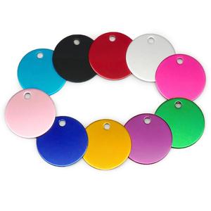 Logo personnalisable noir bon marché en aluminium anodisé étiquette nominative par sublimation étiquette de chien ronde en métal personnalisée avec une faible quantité minimale de commande - Product Image 3