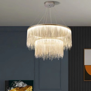 Lámpara Colgante Posmoderna de Lujo, Lámpara de Techo Grande y Larga de Aluminio con Borlas, Araña de Cadena Atlantis - Product Image 2