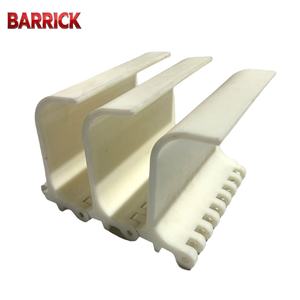 800-serie POM modulaire transportband met lepelvormige schotten, duurzame kunststof transportband met noppen voor voedselverpakkingslijnen - Product Image 3