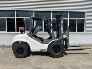 2.5-3.5 tấn DIESEL địa hình gồ ghề xe nâng 4WD ngoài trời off-road xe nâng với 3-6M nâng chiều cao - Product Image 5