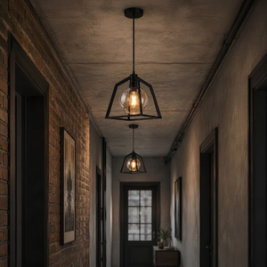Luminaire suspendu en verre ambré avec globe en métal noir mat trapézoïdal, très vendu - Product Image 1