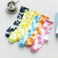 Chaussettes côtelées dégradées tie-dye pour femmes, broderie ours mignonne personnalisée OEM, chaussettes en coton tendance streetwear et skate, vente en gros