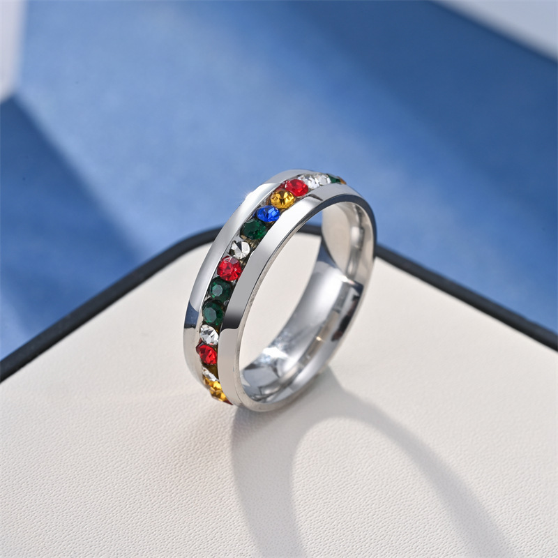 Anillo esférico 2x6 de acero diamantado de color.