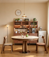 Table de salle à manger d'hôtel convertible moderne, plateau en chêne clair, base en piédestal cannelé, design rond en métal chromé, 4-6 places