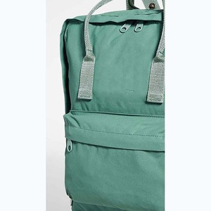 กระเป๋าเป้สะพายหลังน้ำหนักเบาสำหรับเดินทางไปโรงเรียน ยี่ห้อ Brand Classic Basic พร้อมช่องใส่ขวดน้ำด้านข้าง - Product Image 5