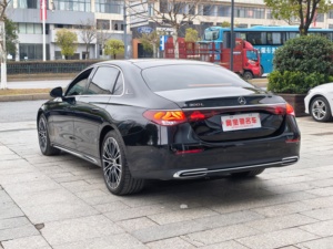 <span class=keywords><strong>Mercedes</strong></span>-Benz <span class=keywords><strong>Classe</strong></span> <span class=keywords><strong>E</strong></span> E300L Luxe Sportive Élégante 2.0T <span class=keywords><strong>Essence</strong></span> + Système <span class=keywords><strong>Hybride</strong></span> 48V Moteur Turbo Direction à Gauche - Product Image 6