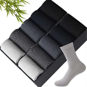 Großhandel Hochwertige Bio-umwelt freundliche Box Verpackung Anti-Schweiß Custom Crew Casual Bambus garn Männer Bambus faser Socken