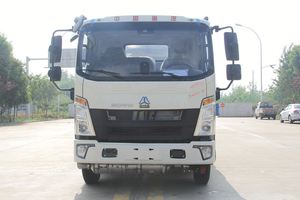 Camion-citerne HOWO 4x2, prix compétitif, capacité de 10 000 litres, camions-citernes diesel et essence Euro 2/3/4/5/6, camion-citerne à huile - Product Image 2
