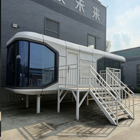 Maison capsule spatiale personnalisée en usine