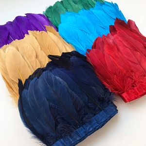 Vente en gros de plumes d'oie teintées en blanc Garnitures à franges en plumes pour l'artisanat Vêtements de fête Tissu pour vêtements Décoration de chapeaux en dentelle - Product Image 5
