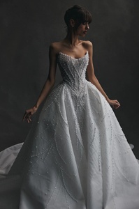 Abito da sposa Ruolai HL740 di lusso con scollo a V, senza maniche, a balze, con vita basca e perle - Product Image 4