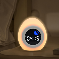 Réveil d'apprentissage du sommeil en forme d'œuf rechargeable pour enfants, avec lumière d'alarme, lumières nocturnes soleil et étoiles, et variateur d'intensité, idéal pour les cadeaux