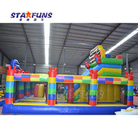 Grande structure gonflable de super-héros avec toboggan, château gonflable commercial en PVC pour super-héros, à vendre