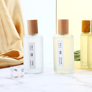 Gli studenti della <span class=keywords><strong>ragazza</strong></span> di vendita calda possono usare la fragranza leggera durevole naturale fresca e il profumo delle donne di Multi sapore - Product Image 1