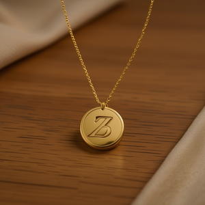 Collier pendentif lettre Z plaqué or Angelina, chaîne serpent, minimaliste, pour femme, à porter au quotidien, 1,9 cm - Product Image 2