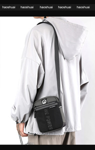Sac bandoulière unisexe léger en nylon avec logo personnalisé, sac banane décontracté en polyester à sangle unique - Product Image 6