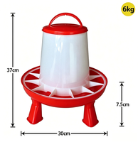 Mangeoires à poulet de grande capacité 6kg 9kg 12kg en plastique PP avec pieds, prix d'usine, mangeoires surélevées