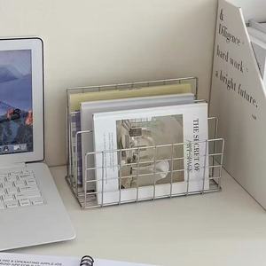 Étagère à livres en métal de style nordique, organisateur de bureau à 3 niveaux pour le rangement des livres et des documents, type simple, forme rectangulaire - Product Image 3