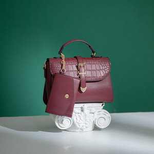 Bolso <span class=keywords><strong>de</strong></span> Mano <span class=keywords><strong>para</strong></span> <span class=keywords><strong>Mujer</strong></span> Jiali QAZA 2023, Diseño <span class=keywords><strong>de</strong></span> Alta Calidad, Bolso Tote con Forro <span class=keywords><strong>de</strong></span> Nailon PU, Cierre con Tapa y <span class=keywords><strong>Decoración</strong></span> <span class=keywords><strong>de</strong></span> Cadena - Product Image 1