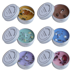 Candele di Lusso 100% Cera di Soia Naturale Fatte a Mano con Oli Essenziali e Fiori Secchi per Ringraziamento, Festa della Mamma, Natale, Diwali e Festività - Product Image 5