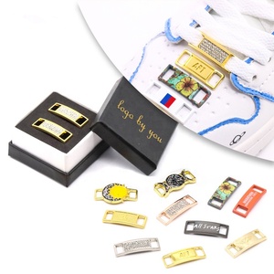 Charms per scarpe cromate lucide, Dubraes, etichette in pizzo per scarpe con Logo Laser - Product Image 6