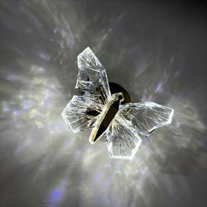 Lampe murale LED créative de luxe nordique en forme de papillon pour chambre à coucher, salon, escalier et couloir - Product Image 4