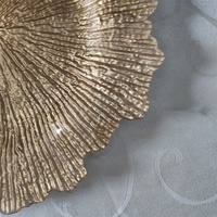 Assiettes en plastique en bronze de luxe modernes pour décorations de banquets et de mariages Plats et assiettes en gros