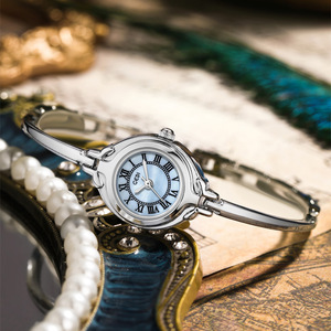Montre-bracelet élégante et luxueuse pour femme, style rétro, avec petit bracelet, montre à quartz à bracelet fin, collection 2026, haut de gamme, très prisée - Product Image 3