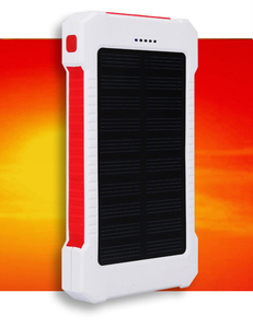 แบตสำรองพลังงานแสงอาทิตย์ ปี 2026 พร้อมไฟฉายและสายชาร์จ ความจุ 10000mAh กันน้ำ รองรับการชาร์จไร้สาย กำลังไฟ 20W สำหรับโทรศัพท์มือถือ - Product Image 3