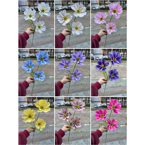 Flores Artificiales <span class=keywords><strong>Cosmos</strong></span> de 3 Cabezas al por Mayor de Fábrica para Centros de Mesa de Boda y Decoración de Interiores del Hogar - Product Image 4
