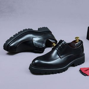 Chaussures Derby décontractées pour hommes en cuir de vachette, à bout rond, semelle épaisse et talon bas, personnalisables en gros, idéales pour les fêtes et banquets - Product Image 4