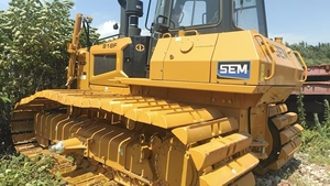รถดันดินแบบตีนตะขาบ SEM 818F รุ่นใหม่ ปี 2026 น้ำหนัก 16.8 ตัน ระบบขับเคลื่อนไฮโดรสแตติก กำลัง 147 กิโลวัตต์ เครื่องยนต์ Weichai Stage IV พร้อมอุปกรณ์เสริมแบบกึ่งเปียกสำหรับพื้นที่เปียก - Product Image 6
