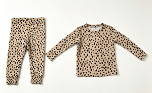 Conjunto de Pijama Infantil con Estampado de Leopardo, Viscosa de Bambú, Manga Larga, Ropa de Dormir Personalizada para Niñas Grandes, ODM OEM, Hecho en Vietnam - Product Image 6