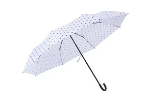 Kavisli kolu üç katlanır renk UV kaplı çevre dostu şemsiye hediye seti Logo ile 3 katlanır şemsiye güneş için