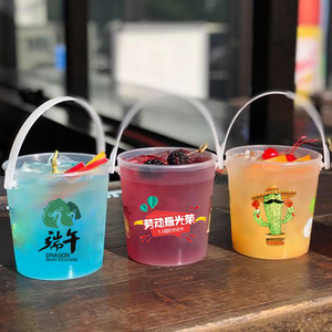 Custom Beverage 32 Ounce Mixed <b>Drinks</b> <b>Buckets</b> 32Oz Plastic <b>Drink</b> <b>Bucket</b> With Handle - Product Image 1