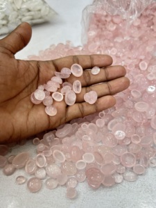 Venta al por mayor de piedra cabujón de cuarzo rosa natural, cabujón de forma personalizada, piedras preciosas sueltas disponibles a un precio asequible - Product Image 3
