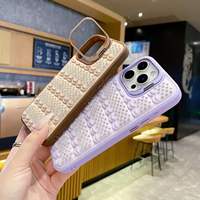Coque de luxe esthétique à paillettes et cristaux en forme de grille pour iPhone 18 17 Air 16 14 15 Plus 13 12 11 Pro Max, motif vague ondulée