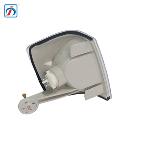 Màu trắng phía trước góc ánh sáng lần lượt chỉ số cho Mercedes Benz w201 - Product Image 2