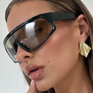 <span class=keywords><strong>2025</strong></span> Hete Verkoop Nieuw Ontwerp Persoonlijkheid Y 2K Stijl Kleine Frame Zonnebril Mode Zonnebril Gafas De Sol Voor Dames Heren - Product Image 3