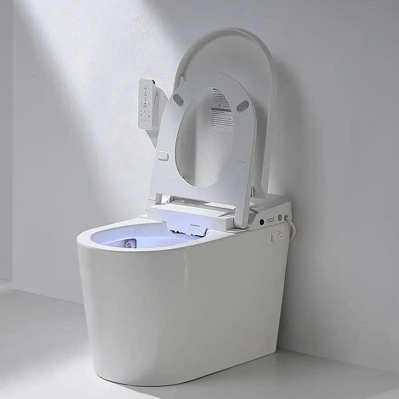 مرحاض ذكي بجهاز استشعار Bidet حديث طويل لتنظيف الحمام تلقائيًا مع وصلة شطف تعمل بالتحكم عن بُعد