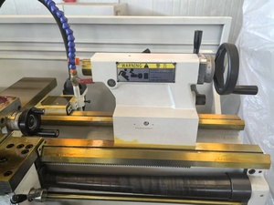 Torno Manual OEM con Certificado de Fábrica en China, Modelo LC360A, Torno Ordinario para Torneado y Procesamiento de Roscas - Product Image 2