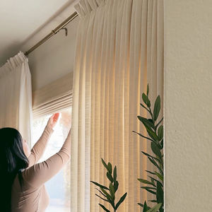 Tende oscuranti personalizzate e mantovane di fascia alta con Texture di lino direttamente in fabbrica - Product Image 1