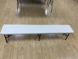 Banco plegable de plástico blanco portátil plegable por la mitad de 6 pies de servicio pesado