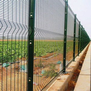 Malla Metálica de Seguridad 358 de Alta Calidad, Anti-Escalada y Anti-Corte, con Púas, para Ranchos, Fácil de Montar - Product Image 1